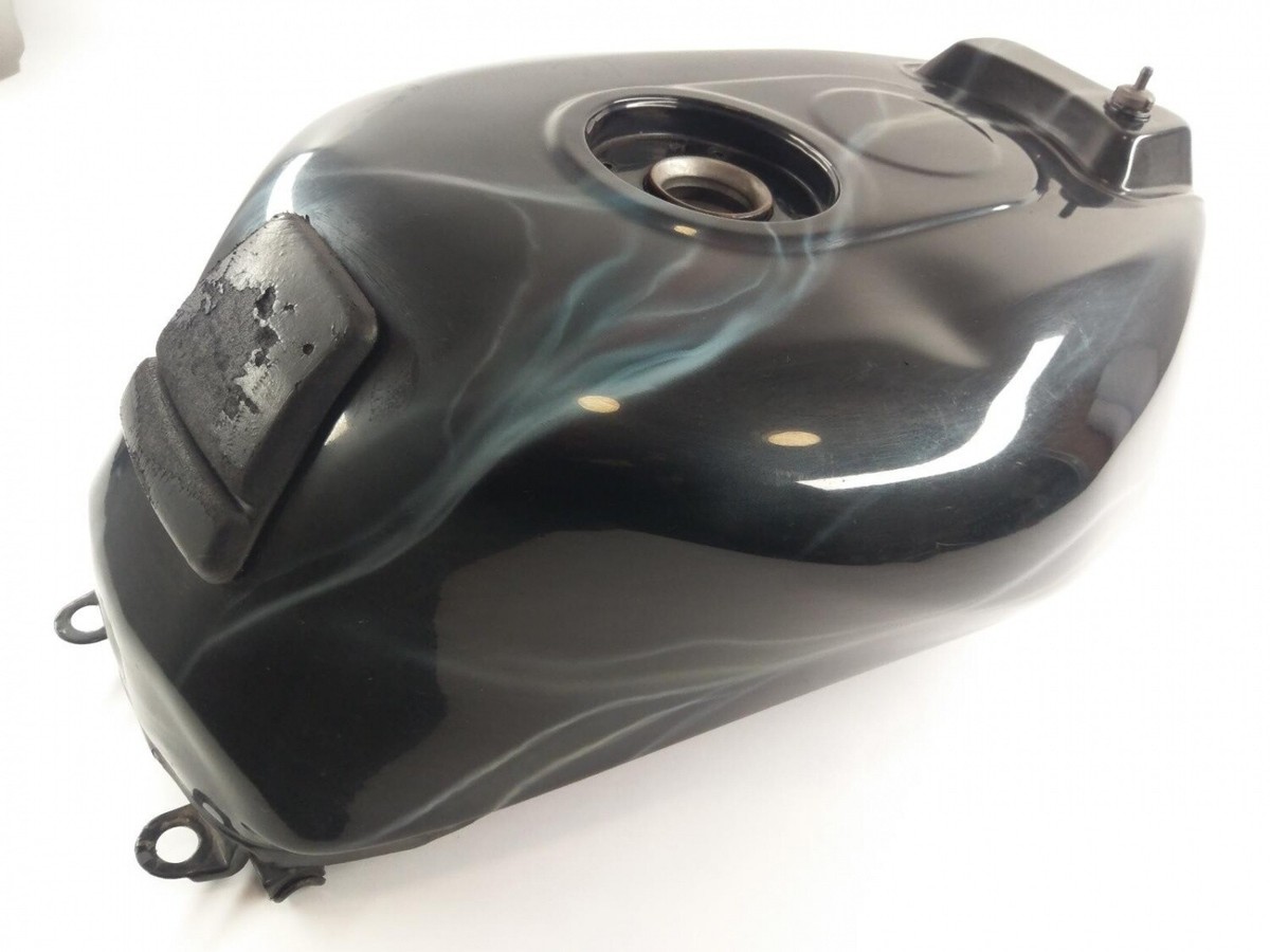 Suzuki GSXR 1100 GV73A [1992] - Tank petrol tank light dents | eBay UK