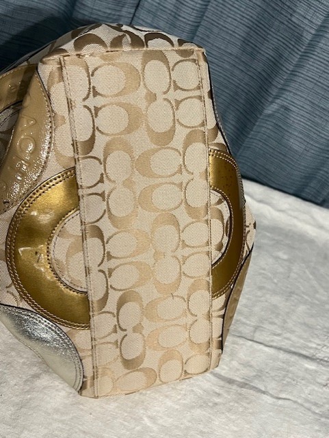 Coach Carly Large Circular Patchwork Shoulder Bag… - image 9