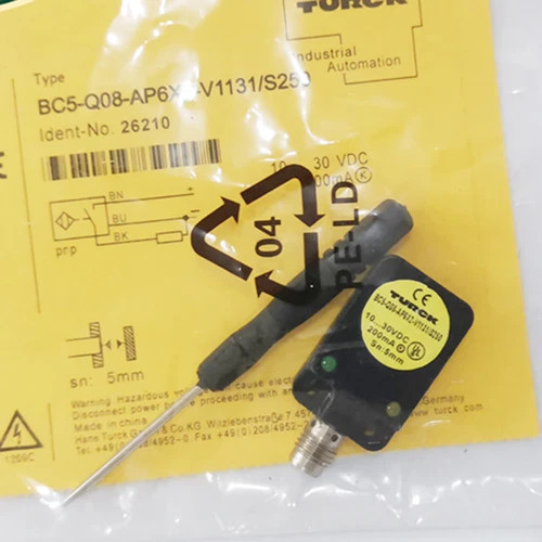 1PC new TURCK BC5-Q08-AP6X2-V1131/S250 Capacitive sensor fast Ship