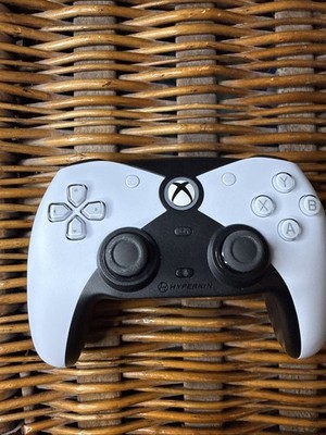 Hyperkin The Competitor Wired Controller for Xbox Series X|S, Xbox One & PC -