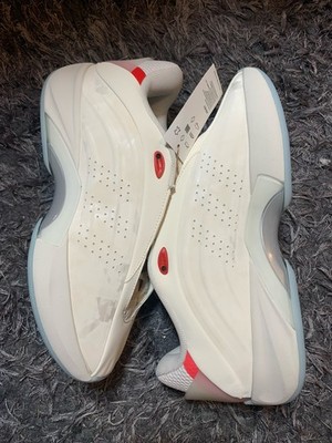 BRAND NEW Adidas Nova Infinity Kobe Basketball Shoes Mens Size 11.5 White JI0351