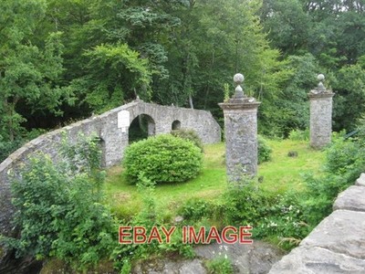 FOTO DER EINGANG ZUR BEGRÄBNISSTÄTTE DES CLAN MCNAB BEI KILLIN THE MACNAB N