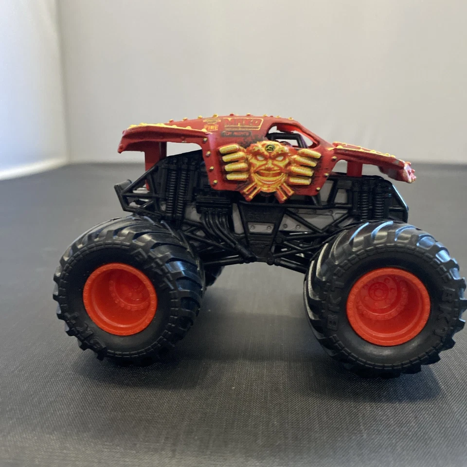 Monster Jam Launch N Go Hauler Walmart Exclusive MAX-D Truck 1:64 Hauler not inc - image 3 of 4