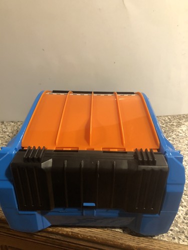 VINTAGE HOT WHEELS 20 CARS STORAGE/CARRY CASE 4 LINE TRACK WITH RACE RAMP - Picture 5 of 11