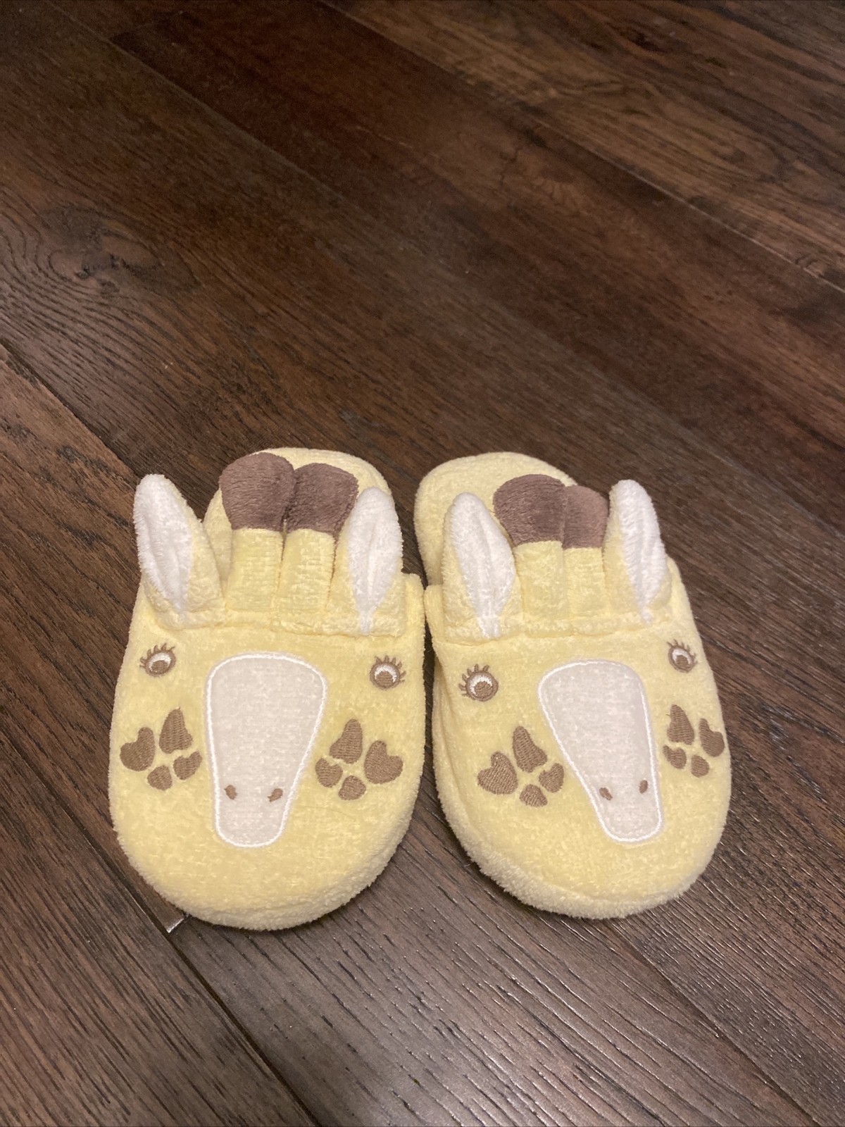 PANTOFOLA D’ORO Pantofole animali per bambini fienile in ceramica.