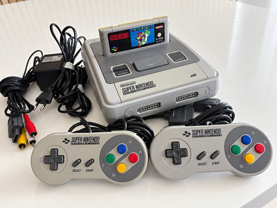Nintendo SNES PAL Konsole grau, 2 original Controller&Kabel+Super Mario world 
