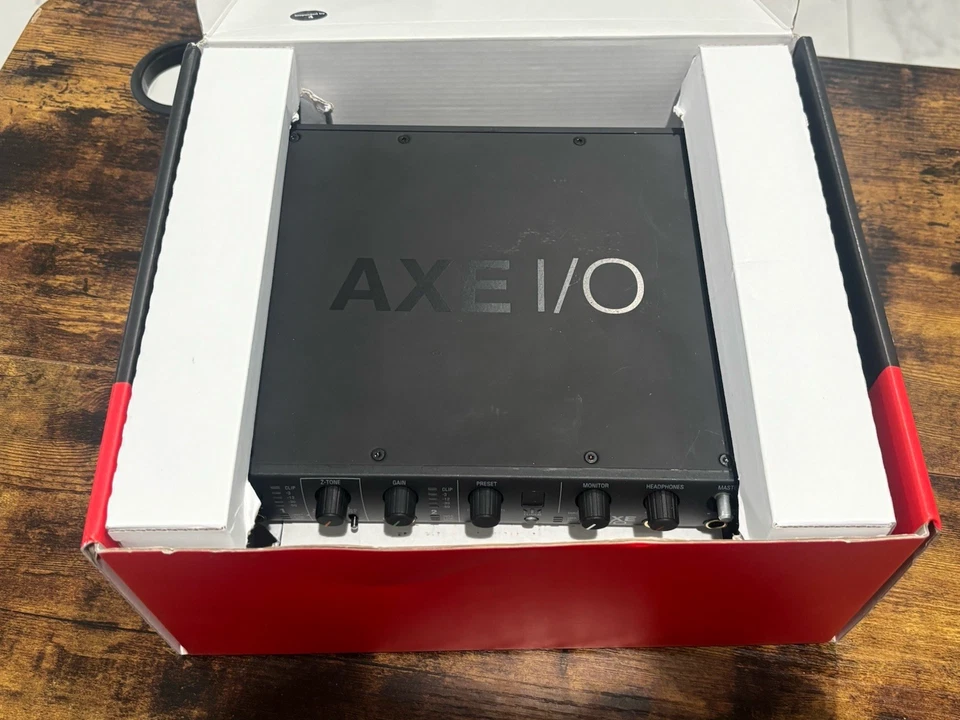 IK Multimedia AXE I/O USB Audio Interface With Box! - Image 3 of 4