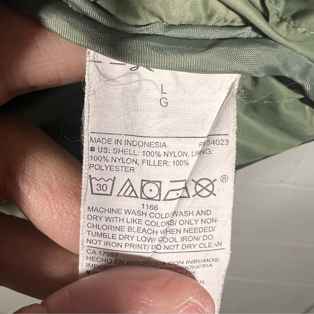 Old Navy Packable Active Puffer Jacket Size Large - image 4