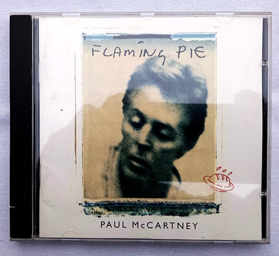 BEATLES/PAUL McCARTNEY Flaming Pie 1997 1st Edition w/22-Page Inlay Cover NM