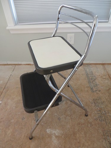 Vintage Mid Century Folding 2 Step Stool Metal Ladder Kitchen Utility (COSCO ?) - Picture 2 of 23