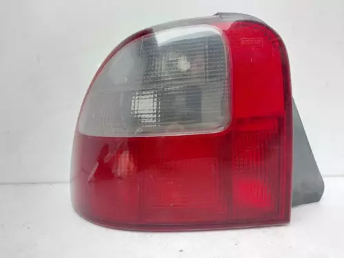 XFB101010 Left Rear Combination Rear Lamp for MG ROVER ROVER 400 (RT) 1 8037934 - Picture 1 of 10