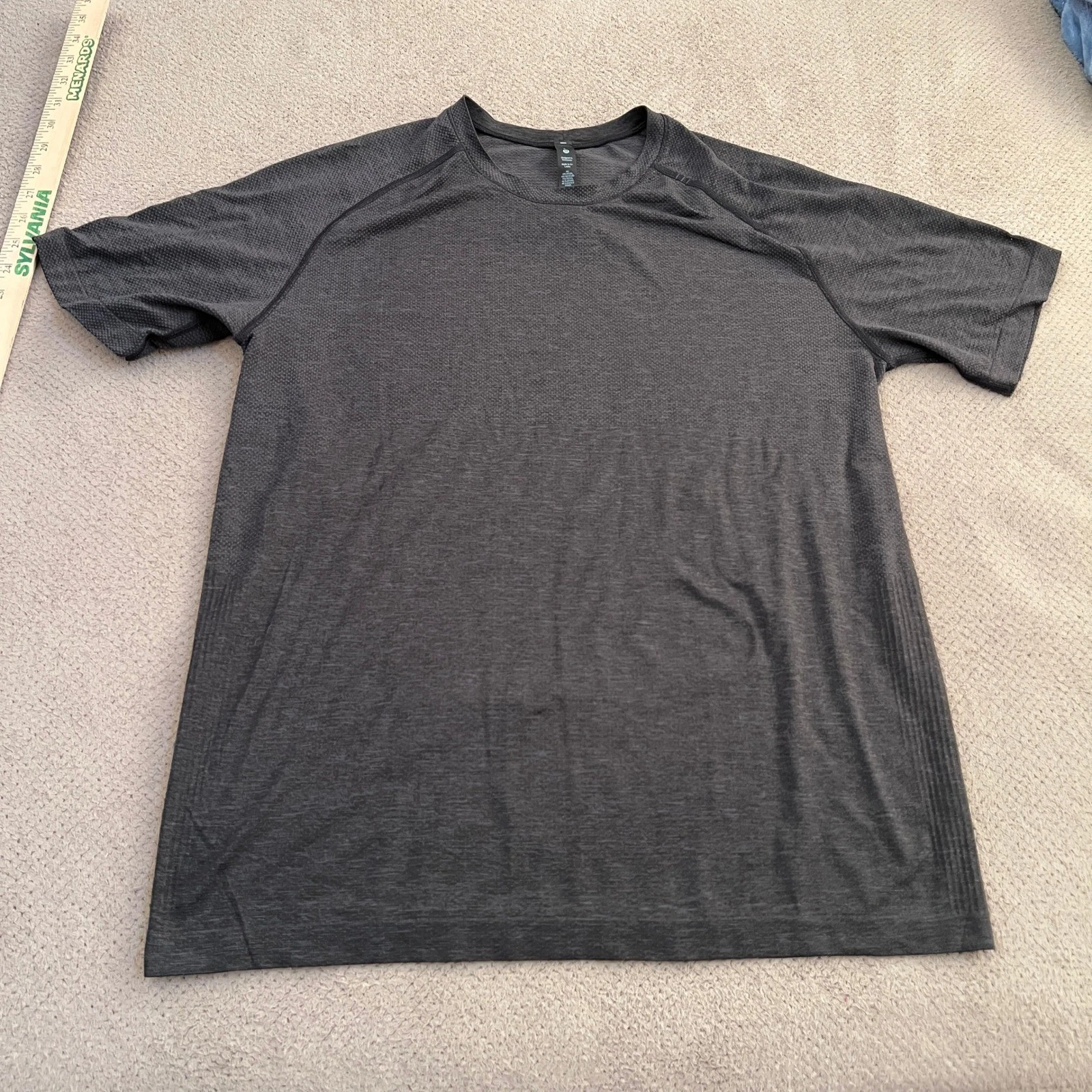 Lululemon Metal Vent Tech Short Sleeve Shirt Black Gray Size L