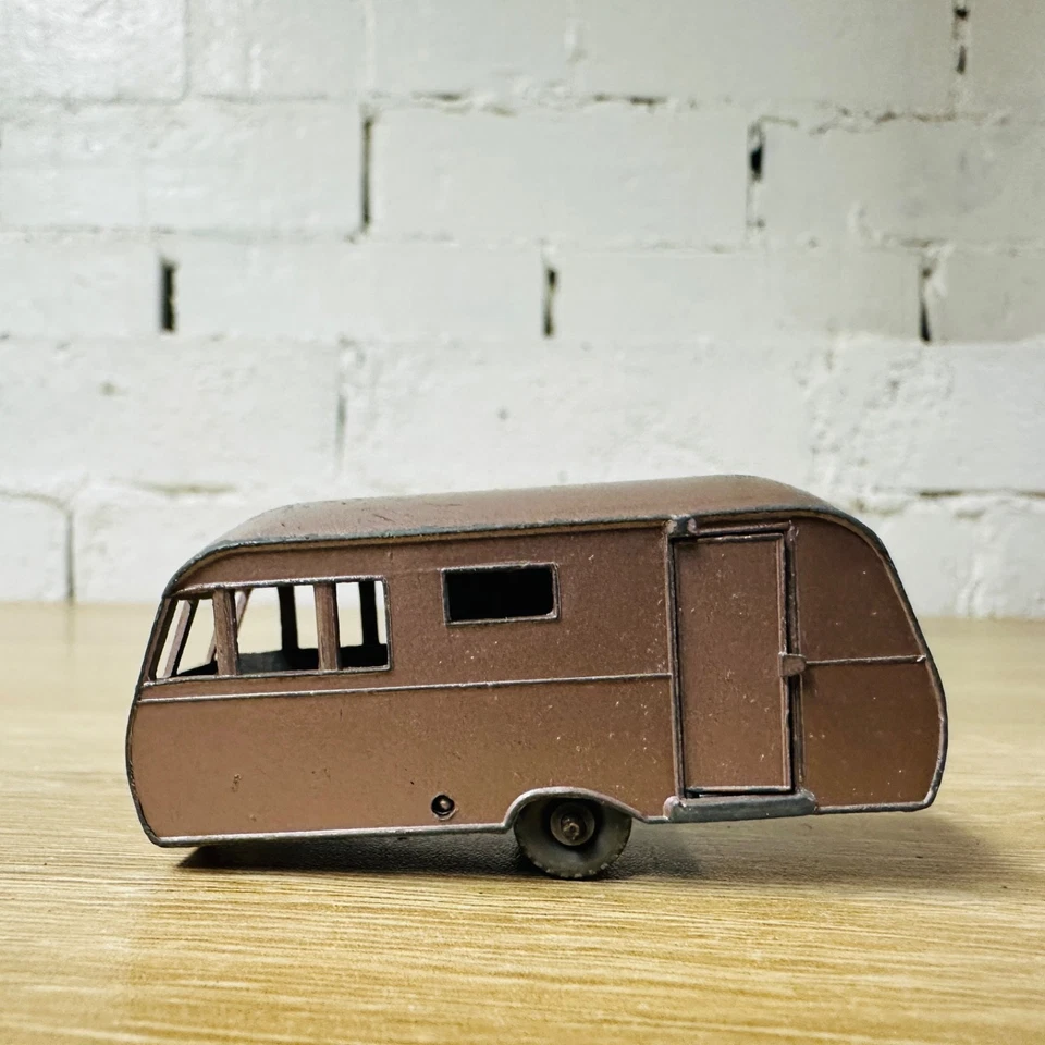 Lesney England Bluebird Dauphine Caravan  Camper Trailer Pink 1961 No 23 - Image 3 of 4