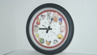 1999 WESTCLOX LOONEY TUNES WARNER BROS TALKING BATTERY OP QUARTZ WALL CLOCK