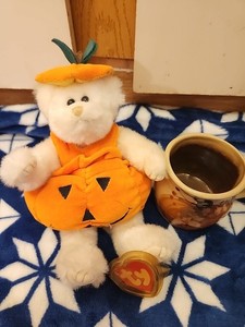 Ty Halloween Carver Pumpkin Costume Poseable Bear Plush With Potery Mug!