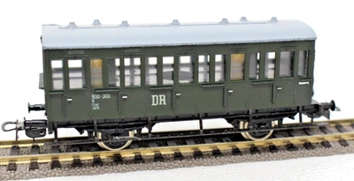 Piko H0 5/6515/010 Personenwagen 530-303 B - DR - H0 HO 1:87 - Bild 1 von 4