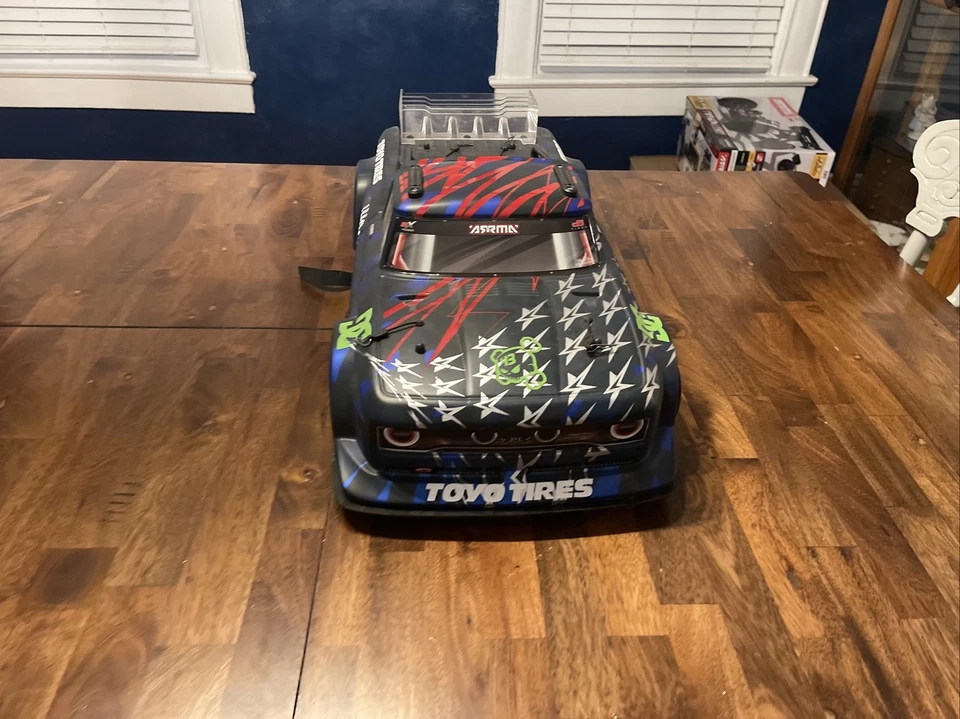 arrma infraction 8s upgraded Castle System!! 1650 KV MOTOR AND MAMBA MONSTER ESC - Image 2 of 4