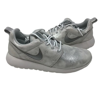 Nike Women's Roshe One Premium Shoe (Size 6) - Main Image