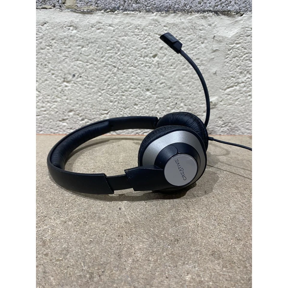 Creative EF0410 Headset Black Wired USB Volume Control Boom Microphone Over Ear - Image 3 of 4