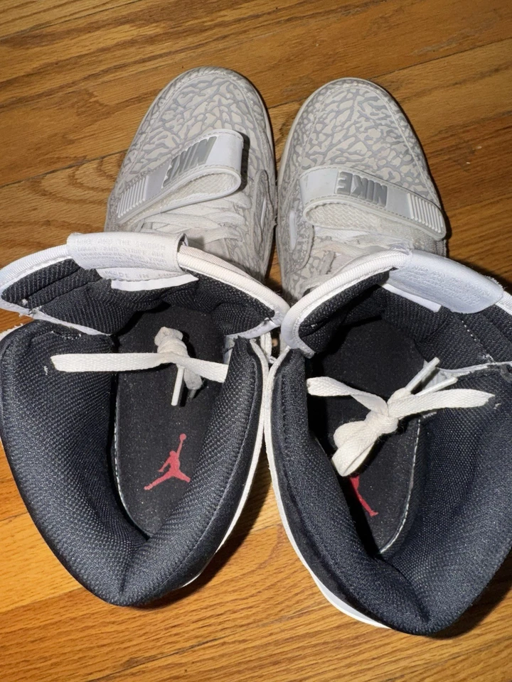 Jordan Legacy 312 FLIP - AV3922 100 - Blanco / Negro - Talla: 12 Foto 3 de 4