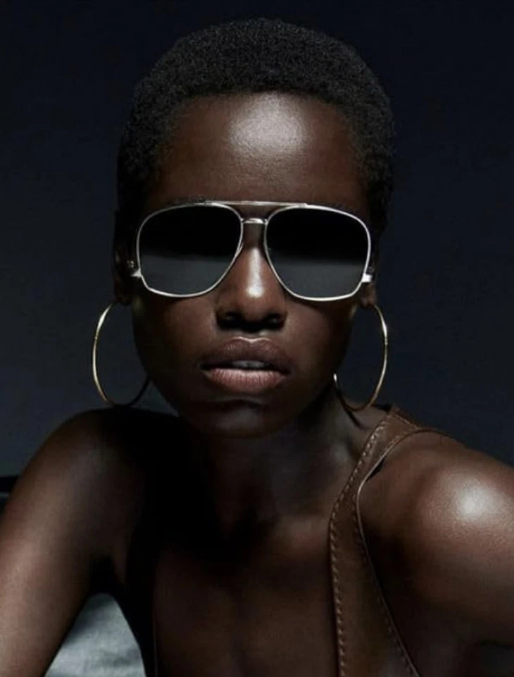 Gafas de sol estilo de lujo diseñador Italia moda alta costura moda mujeres marca popular Foto 3 de 4