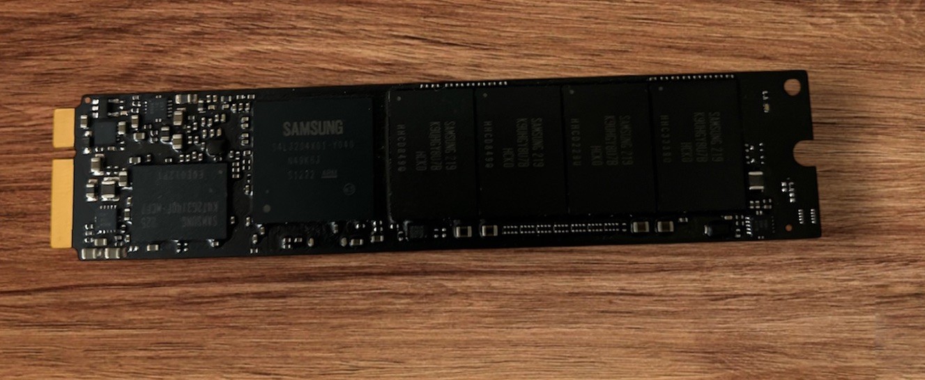 APPLE MACBOOK AIR SAMSUNG 512GB SSD M.2 MZ-EPC5120/0A2 655-1774A