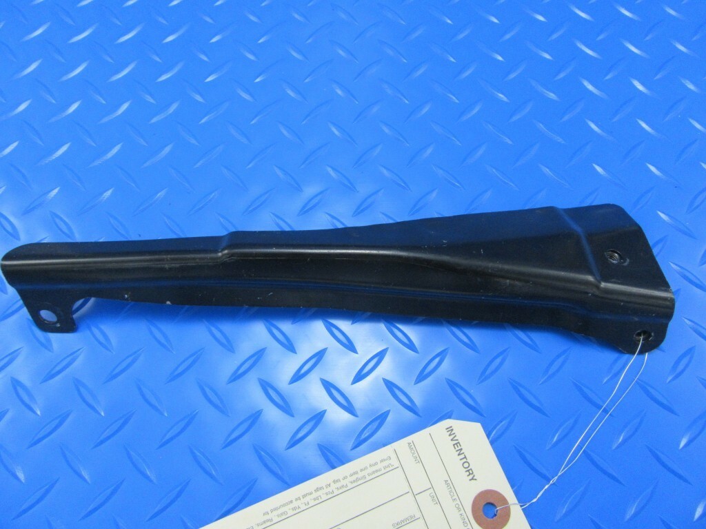 Bentley Flying Spur GT GTC windshield cowl right cover bracket #5912