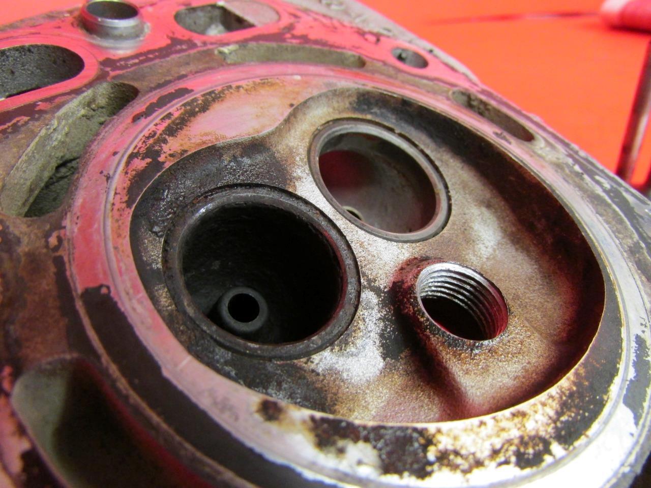 ENGINE CYLINDER HEAD KAWASAKI FD501V JOHN DEERE LX188 M114348 RIGHT