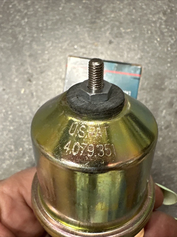 BWD S334 - Engine Oil Pressure Switch Fits Ford Lincoln Mercury - Image 2 of 3