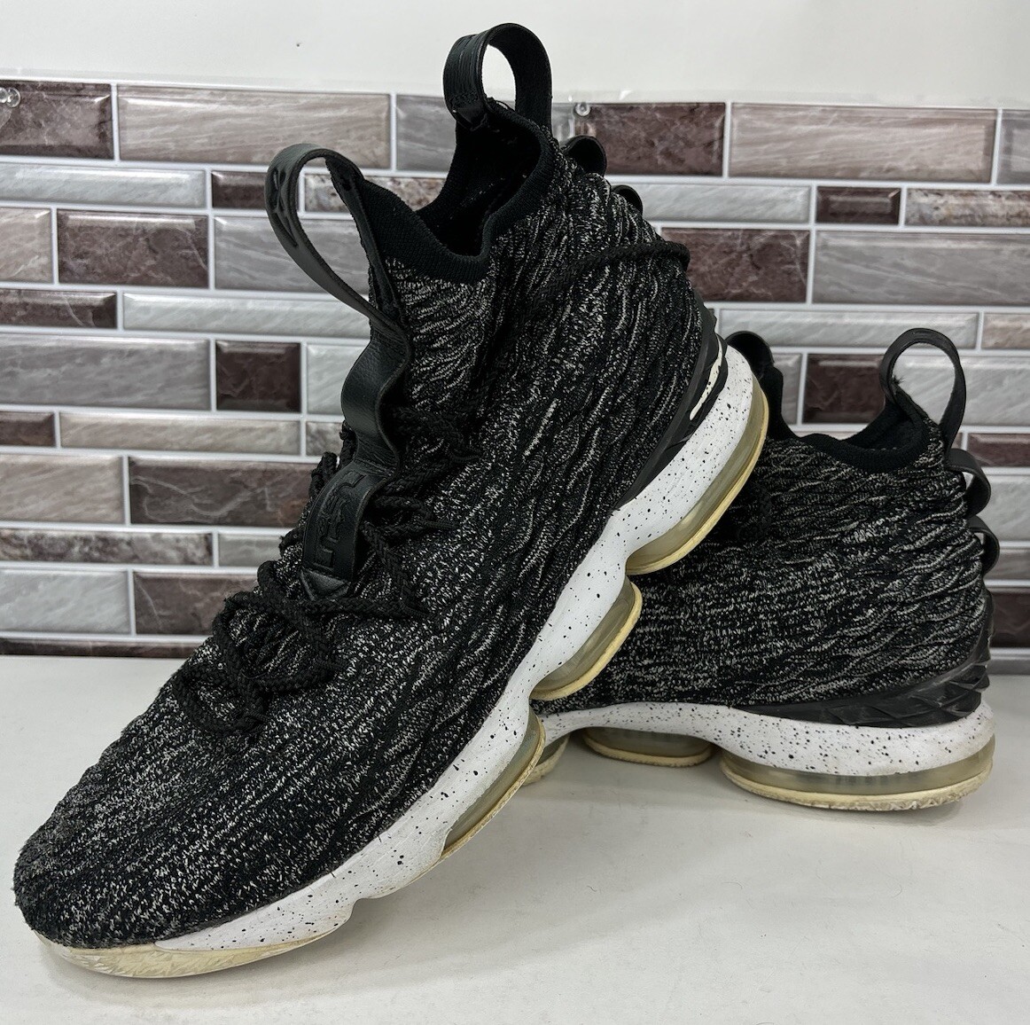 Nike LeBron 15 Ashes Men's Size 13 Basketball Shoes Black White