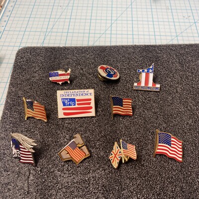 10 Used Vintage US Flag/ Patriotic Pins. God Bless America/Victory/4th of July.