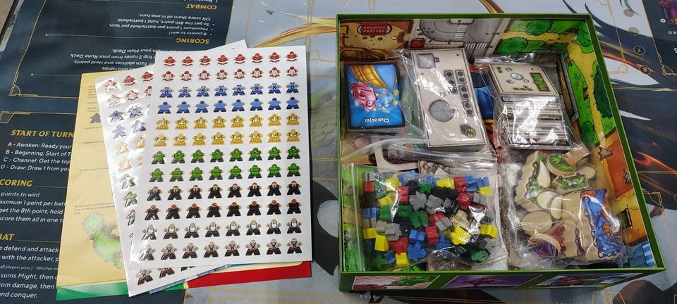 Lote de 13 juegos de mesa - Splendor, Stardew, Terror Meeple, Azul, Crhulhu Wars y más Foto 4 de 4