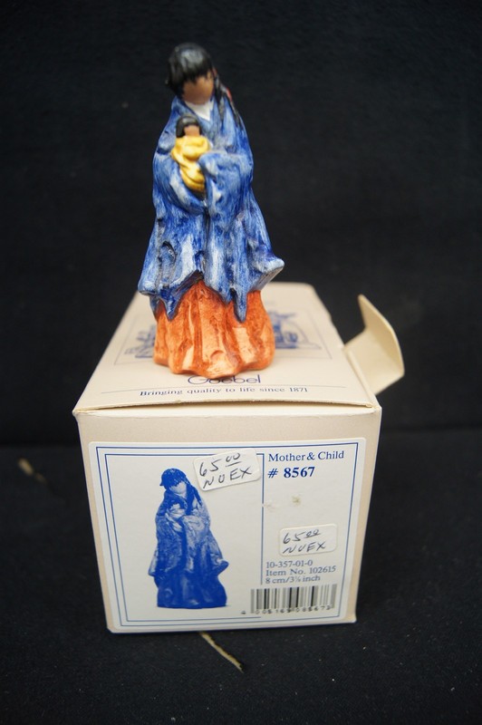 GOEBEL DeGRAZIA Porcelain Figurine #10-357 Mother & Child 3 1/8"