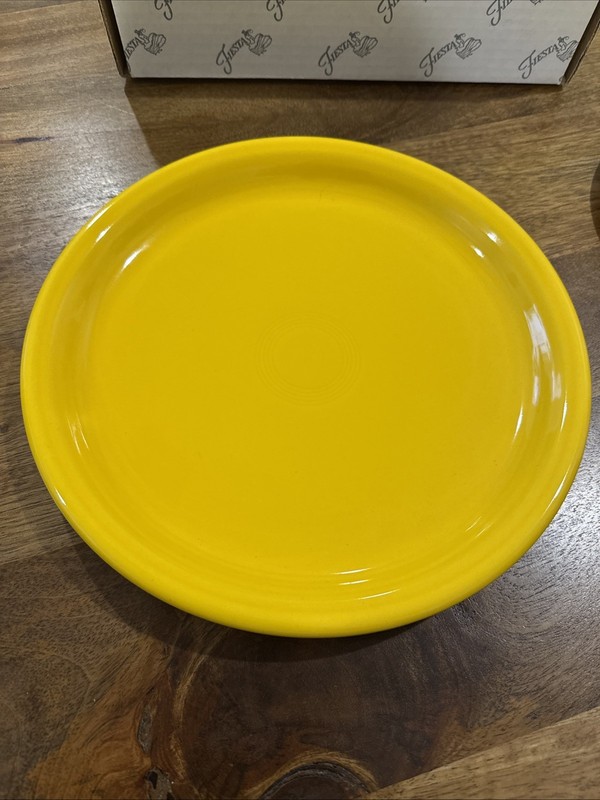Fiesta® 10.5" Bistro Dinner Plate | Daffodil Fiestaware NEW