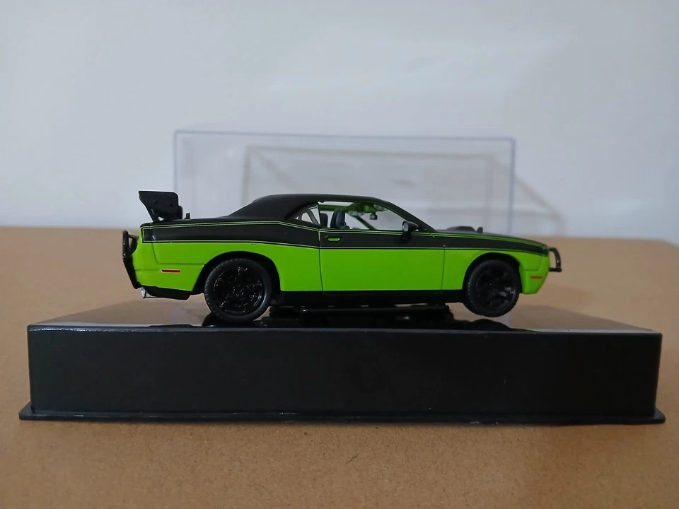 MODELLINO AUTO FAST & FURIOUS DODGE CHALLENGER SRT - Immagine 3 di 4