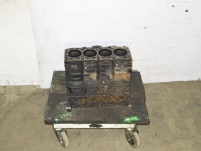 AUDI A4 8E2, B6 Motorblock AWX 1.90 Diesel 96kw 2003 17142991