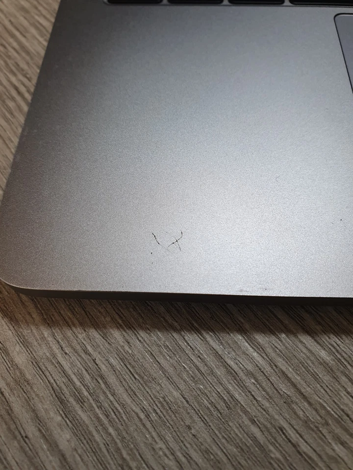 Apple MacBook Pro 13" 2019 · i5 · 16GB · 250GB, photo 4 of 5