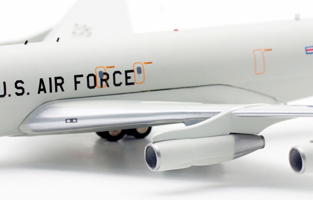 Inflight200 USAF VC-137A 58-6971 初代大統領専用 41sdqwX0T7L._UF350,350_QL50_.jpg