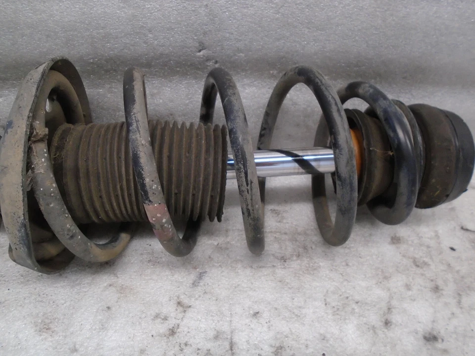 1998-2010 Volkswagen Beetle Front Right Side Strut Shock Absorber OEM DK90961 - Image 3 of 4