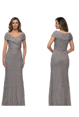 La Femme Portrait Neck Lace Gown In Platinum at Nordstrom, Size 14 La Femme Portrait Neck Lace Gown In Platinum at Nordstrom, Size 14