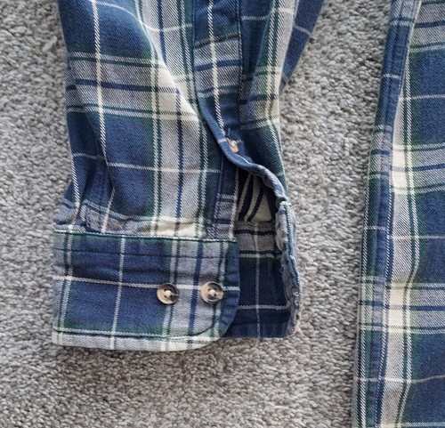 Cabelas Blue/White/Green Flannel Plaid Long Sleeve Shirt XLarge - Picture 9 of 12
