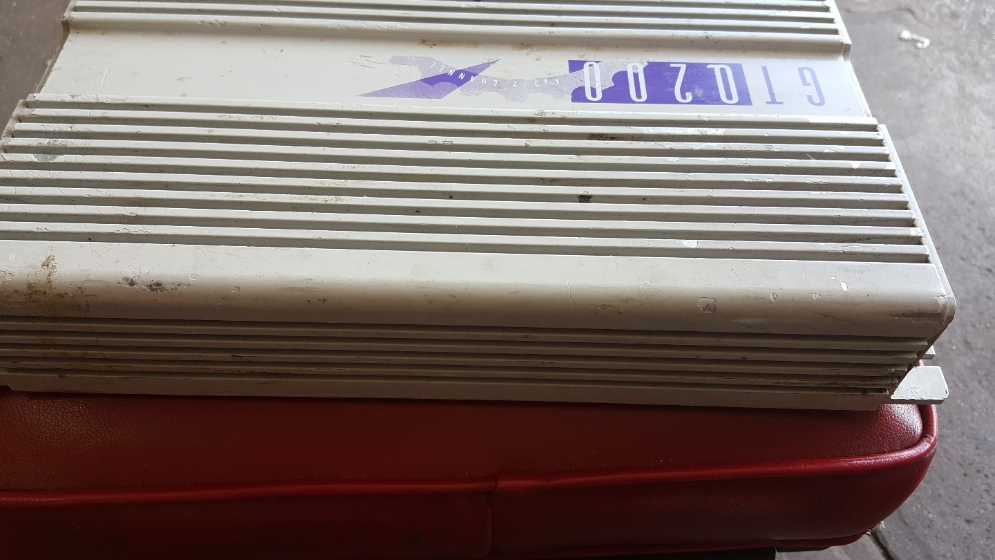 JBL GTQ200 4 CHANNEL AUDIO AMPLIFIER AMP 4 OHMS 4X37 WATTS 4X50WATTS