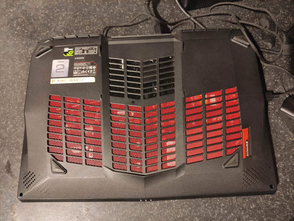 MSI Titan Pro 17.3" GTX 1080 i7-7700HQ 16GB RAM 256GB SSD 1TB HDD 120Hz GT73EVR7 - Image 4 of 4