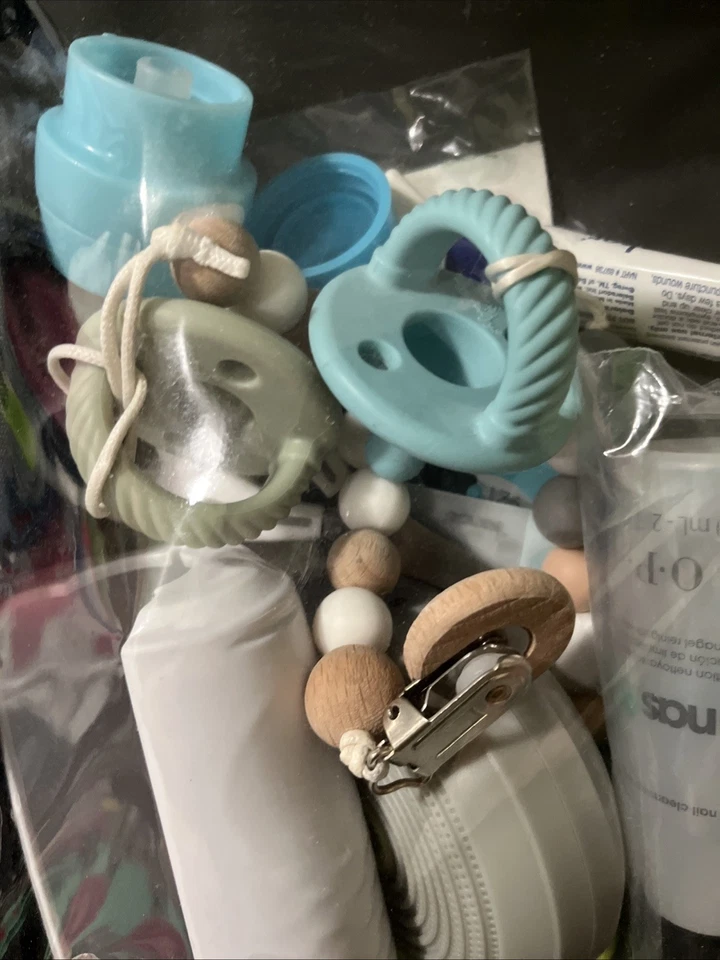 Conjunto de paquete de regalo de 12 piezas Hello Newborn New Baby Foto 3 de 3