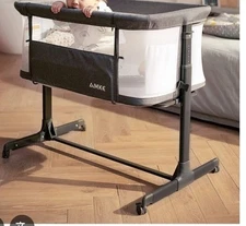 AMKE Baby Bedside Sleeper Bassinet Mesh Panels