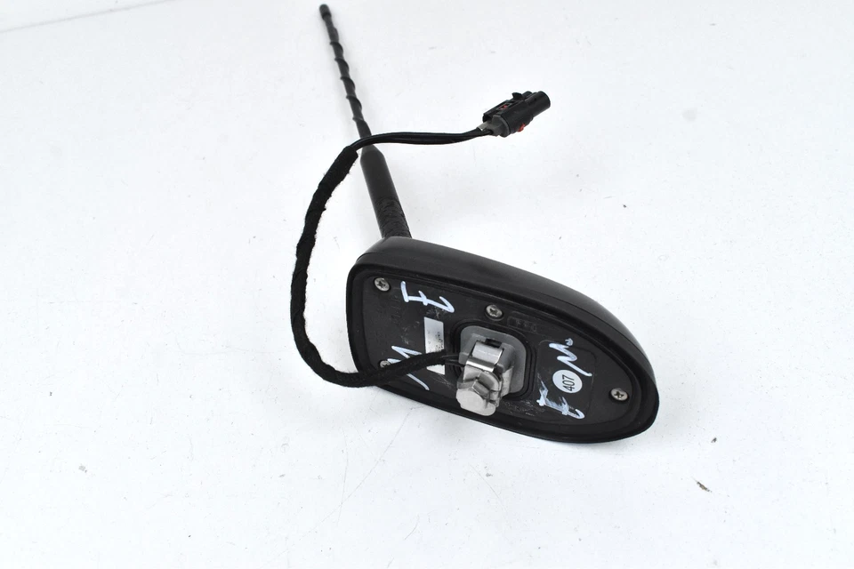 Barra de mástil de antena de radio Ford Focus 2012-2015 con montaje base OEM Foto 4 de 4