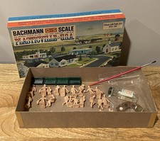 Bachman Plasticville Village, Citizens With Paint (29) 1912:200 Made In USA.