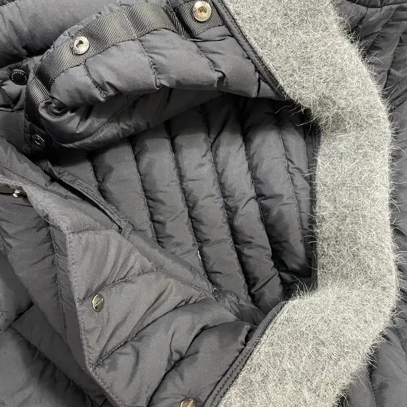 Women’s Lightweight Long Down Padding Jacket with… - image 11