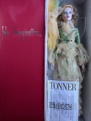 Tonner TYLER CON 2011 Antoinette Collection WINKIN' 16” BREATHLESS