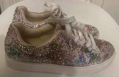 Betsey Johnson Sidny Floral Multi Color Rhinestones.   Size  4